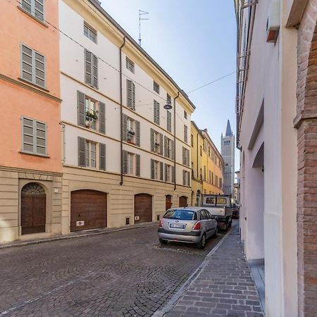Parrot House - Casa In Centro A Parma Exterior foto